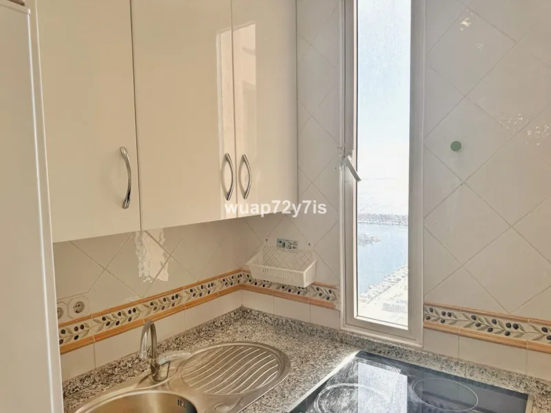 Panoramic Seafront Living: Modern Apartment in the Heart of Fuengirola