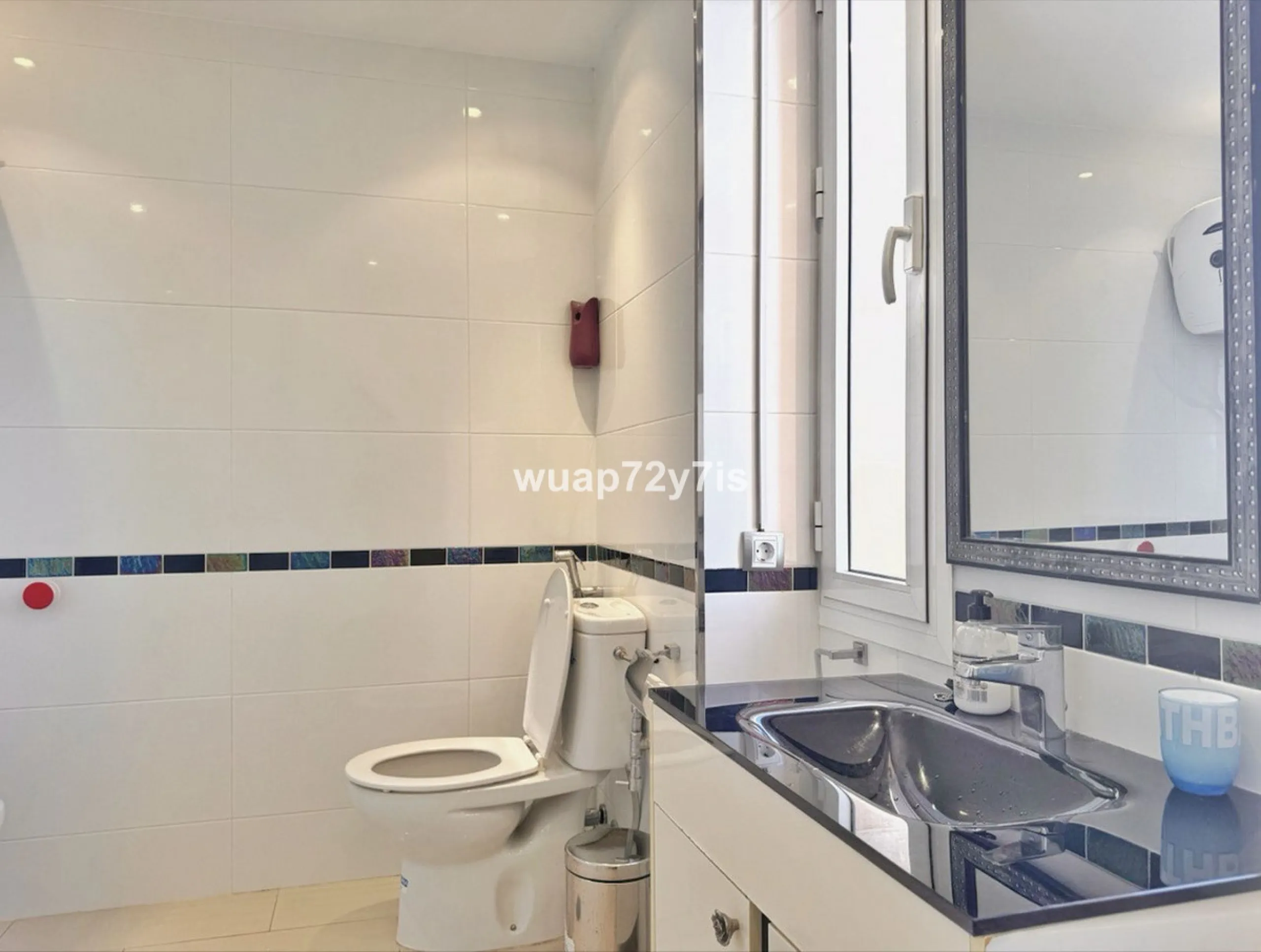 Panoramic Seafront Living: Modern Apartment in the Heart of Fuengirola
