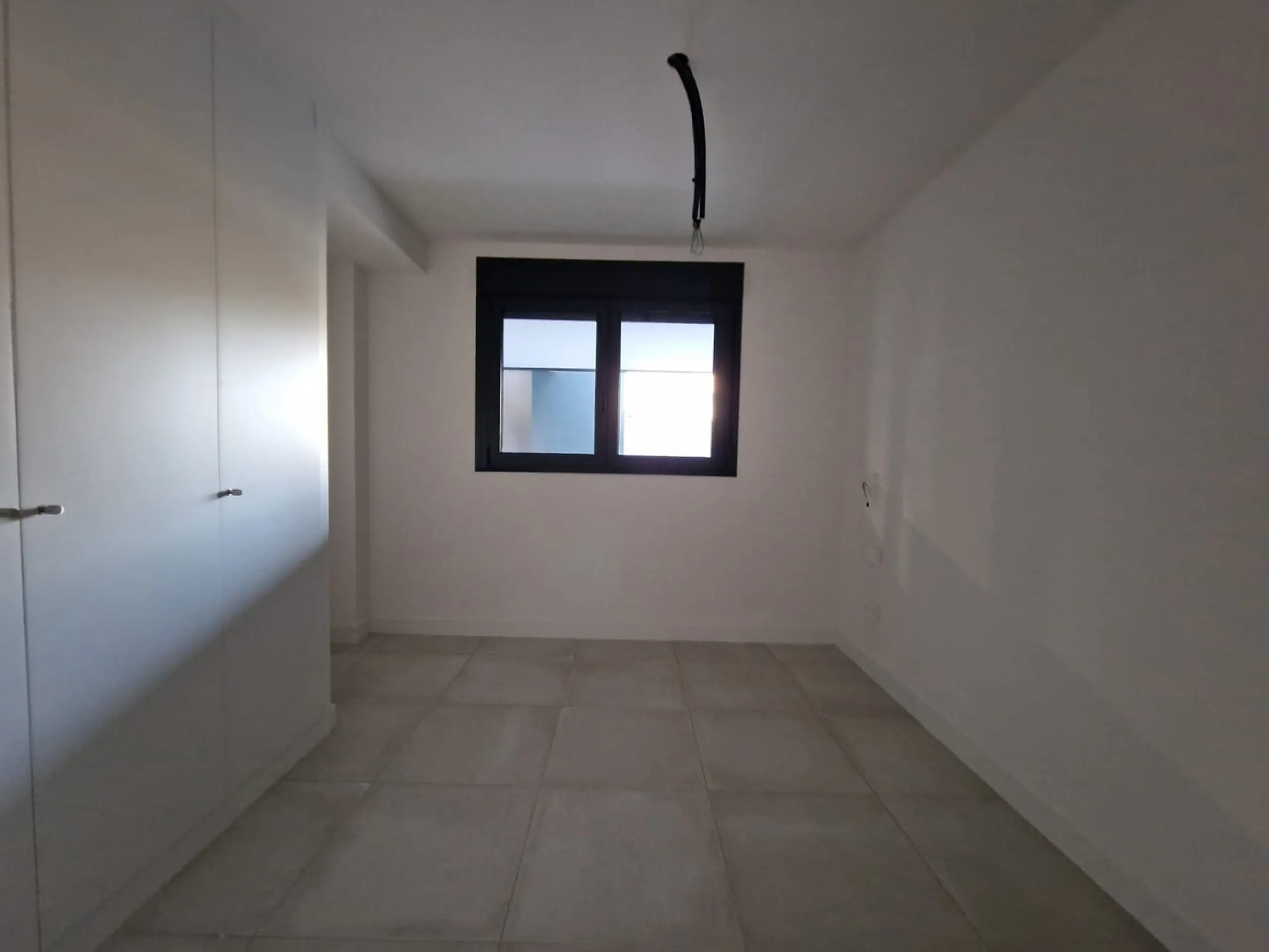 Middle Apartment in Oasis 325 Phase II, Estepona