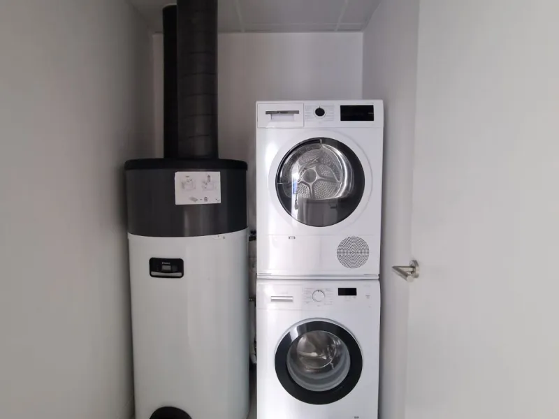 Middle Apartment in Oasis 325 Phase II, Estepona