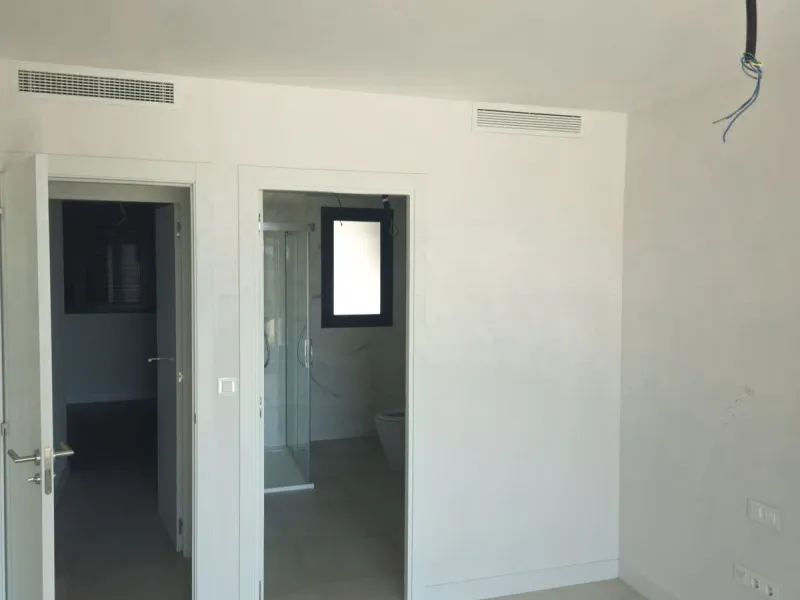 Middle Apartment in Oasis 325 Phase II, Estepona