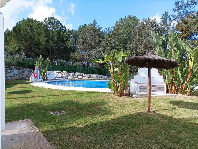 This amazing house is located on one of the most beautiful golf courses on the Costa del Sol, Lauro Golf.