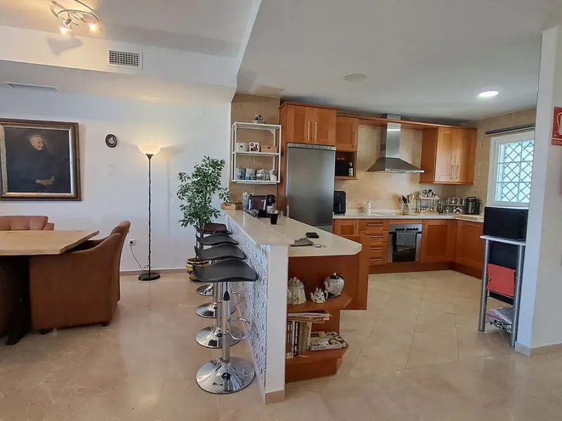 This amazing house is located on one of the most beautiful golf courses on the Costa del Sol, Lauro Golf.