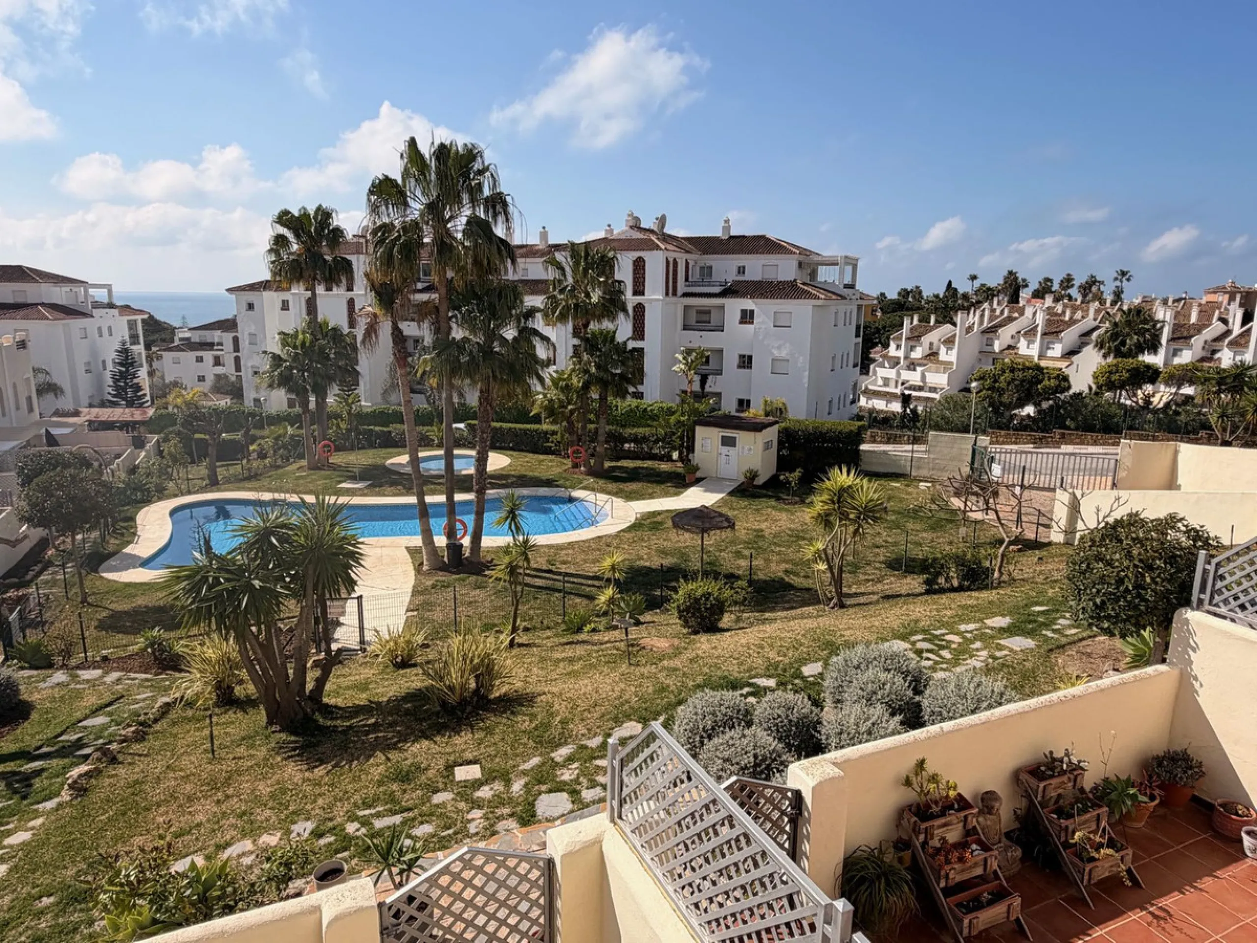 House - Townhouse в продаже в Mijas, Málaga. В доме 4 спален и 3 ванных комнат. Площадь дома 170 м²