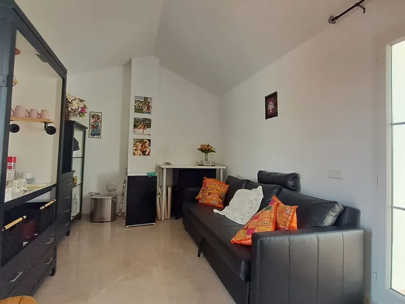 This amazing house is located on one of the most beautiful golf courses on the Costa del Sol, Lauro Golf.