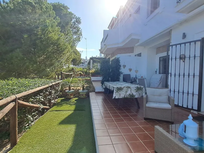 This amazing house is located on one of the most beautiful golf courses on the Costa del Sol, Lauro Golf.