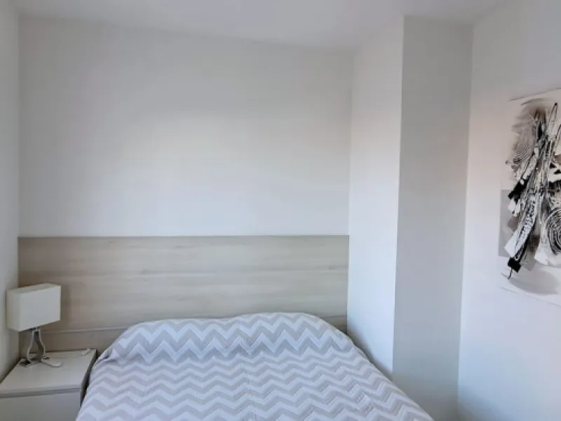 GOLDEN MILE INVESTMENT OPPORTUNITY, FULLY RENOVATED and with LICENSE TO SHORT LET!