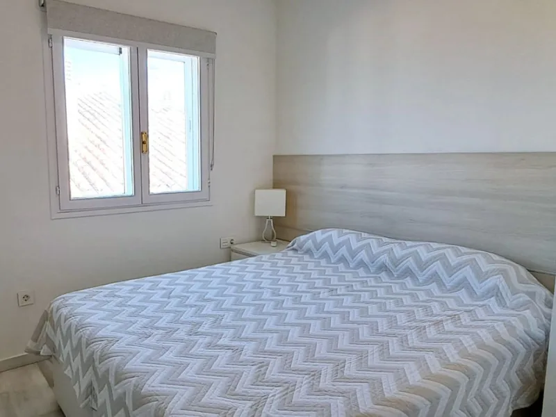 GOLDEN MILE INVESTMENT OPPORTUNITY, FULLY RENOVATED and with LICENSE TO SHORT LET!