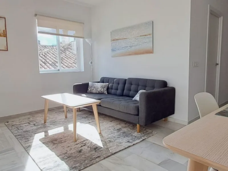 GOLDEN MILE INVESTMENT OPPORTUNITY, FULLY RENOVATED and with LICENSE TO SHORT LET!