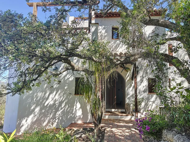 Discover Casa Feng Shui: A Unique Sanctuary in Comares