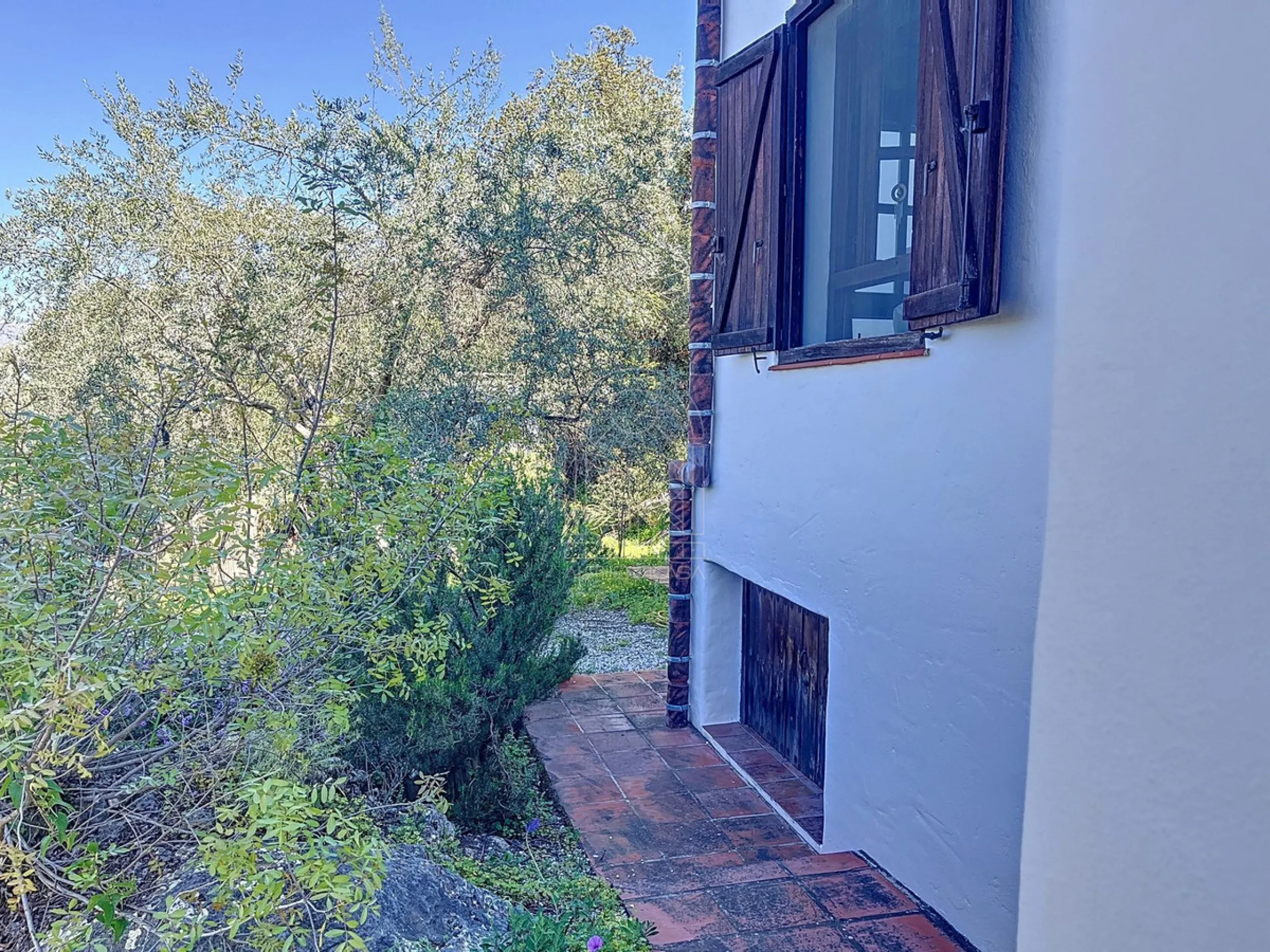 Discover Casa Feng Shui: A Unique Sanctuary in Comares