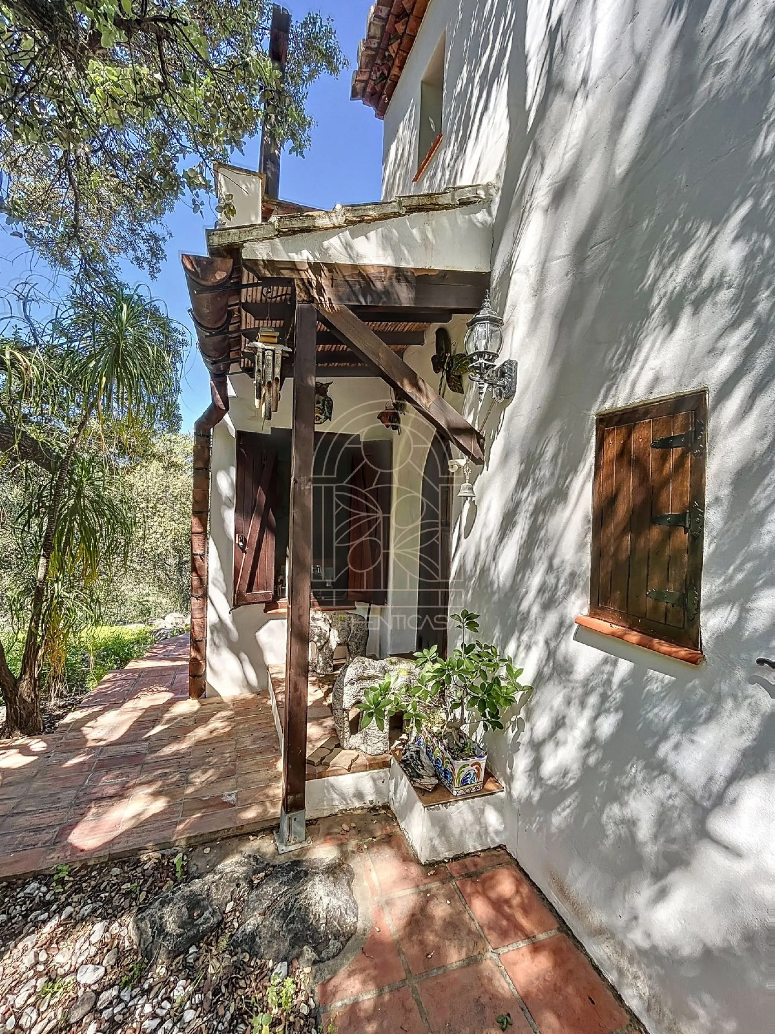 Discover Casa Feng Shui: A Unique Sanctuary in Comares