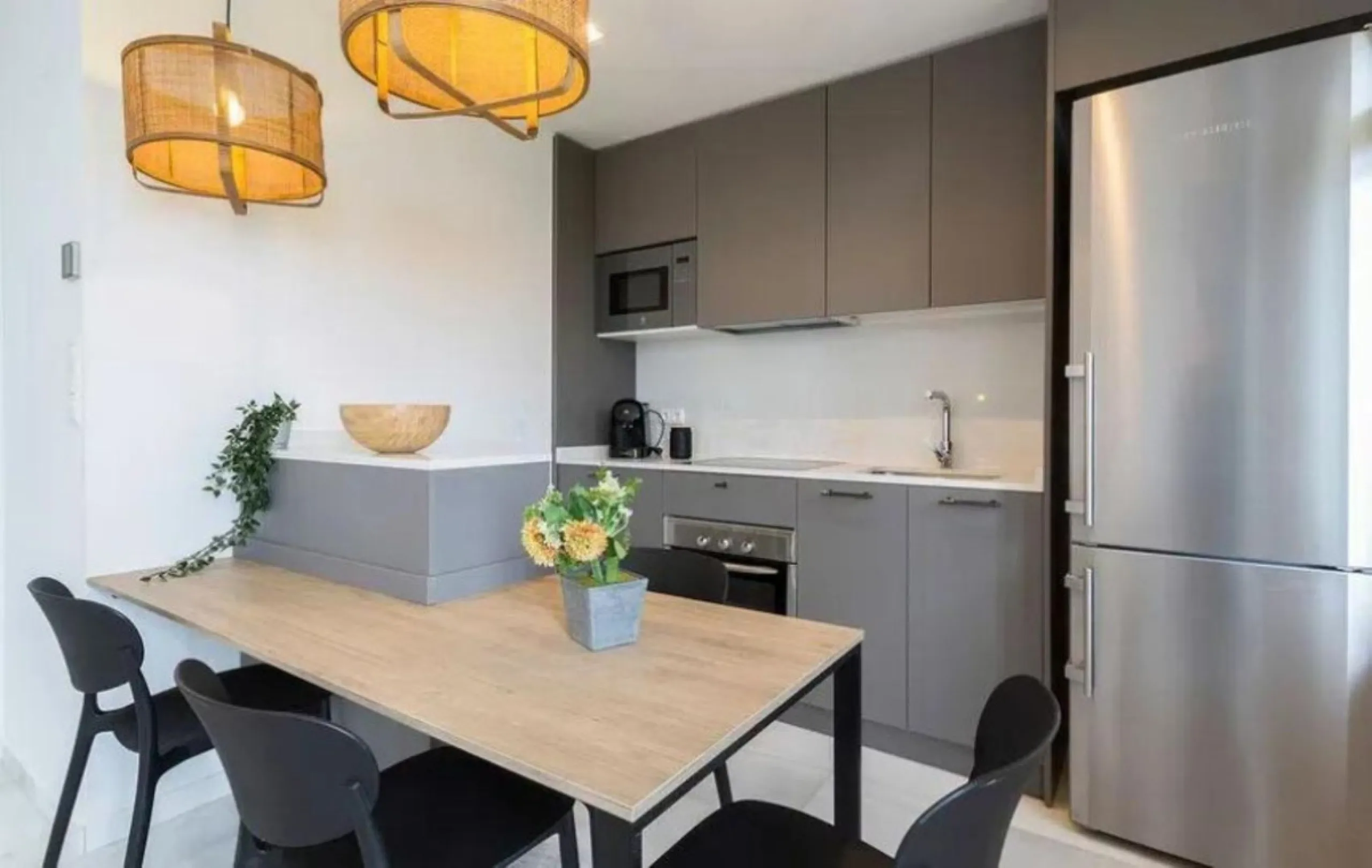 Spectacular duplex for sale in the Las Brisas Urbanization, Manilva. Completely renovated designer home, ready to move in.