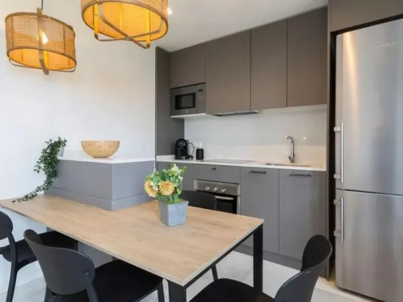 Spectacular duplex for sale in the Las Brisas Urbanization, Manilva. Completely renovated designer home, ready to move in.