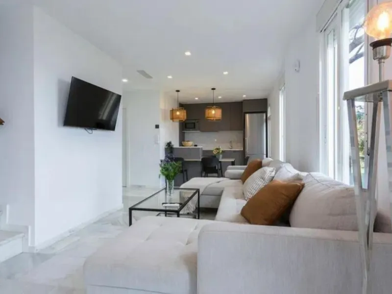 Spectacular duplex for sale in the Las Brisas Urbanization, Manilva. Completely renovated designer home, ready to move in.