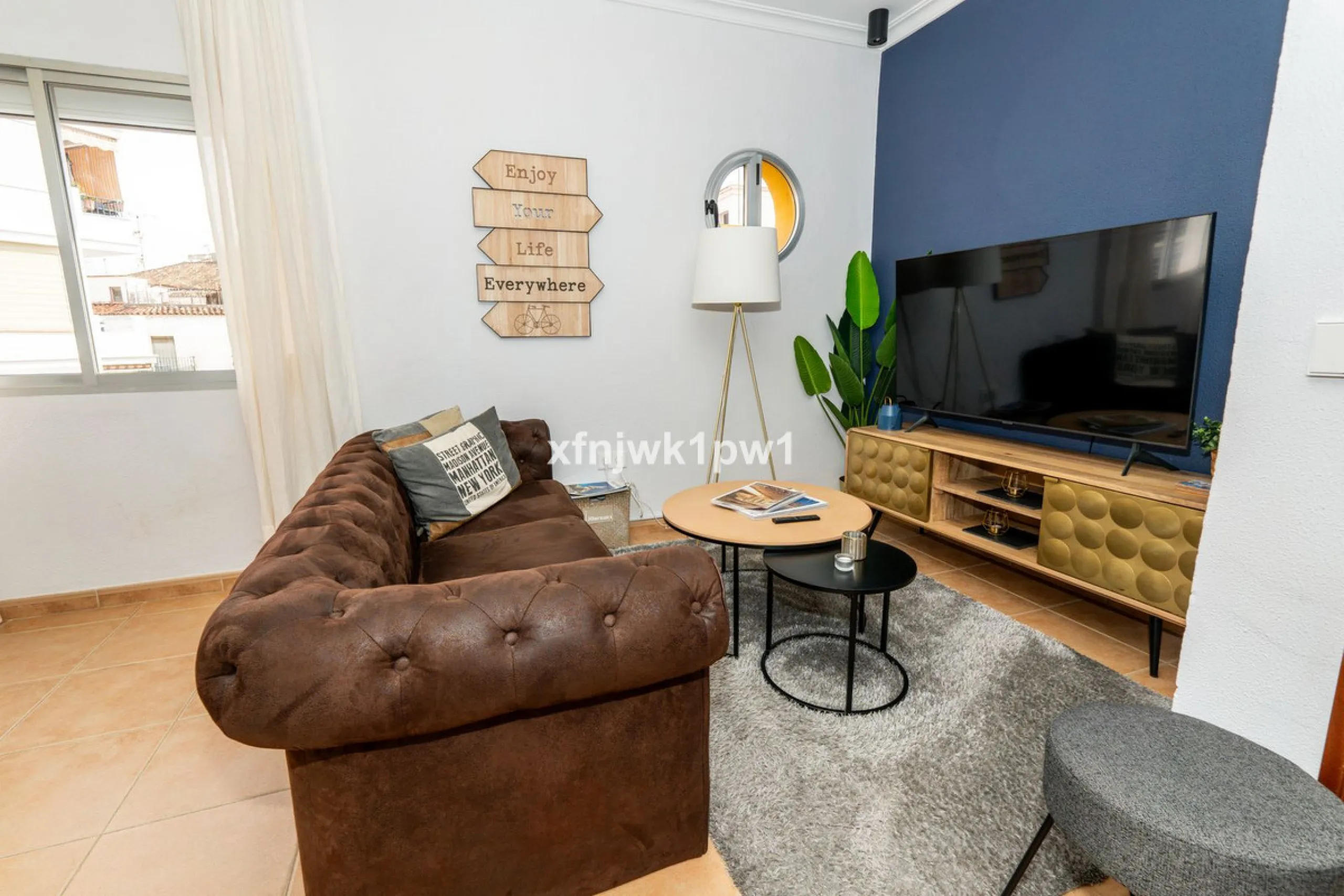 Apartment - Middle Floor Apartment в продаже в Marbella, Málaga. В доме 4 спален и 4 ванных комнат. Площадь дома 97 м²