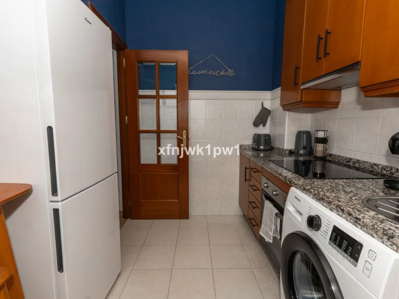 Apartment - Middle Floor Apartment в продаже в Marbella, Málaga. В доме 4 спален и 4 ванных комнат. Площадь дома 97 м²