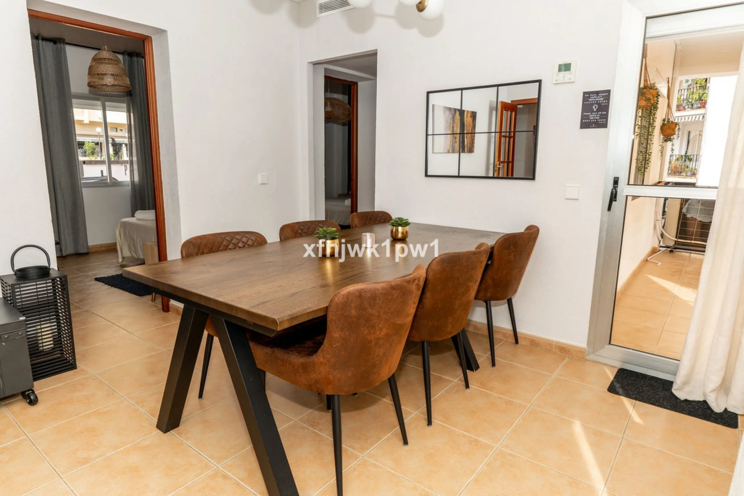 Apartment - Middle Floor Apartment в продаже в Marbella, Málaga. В доме 4 спален и 4 ванных комнат. Площадь дома 97 м²