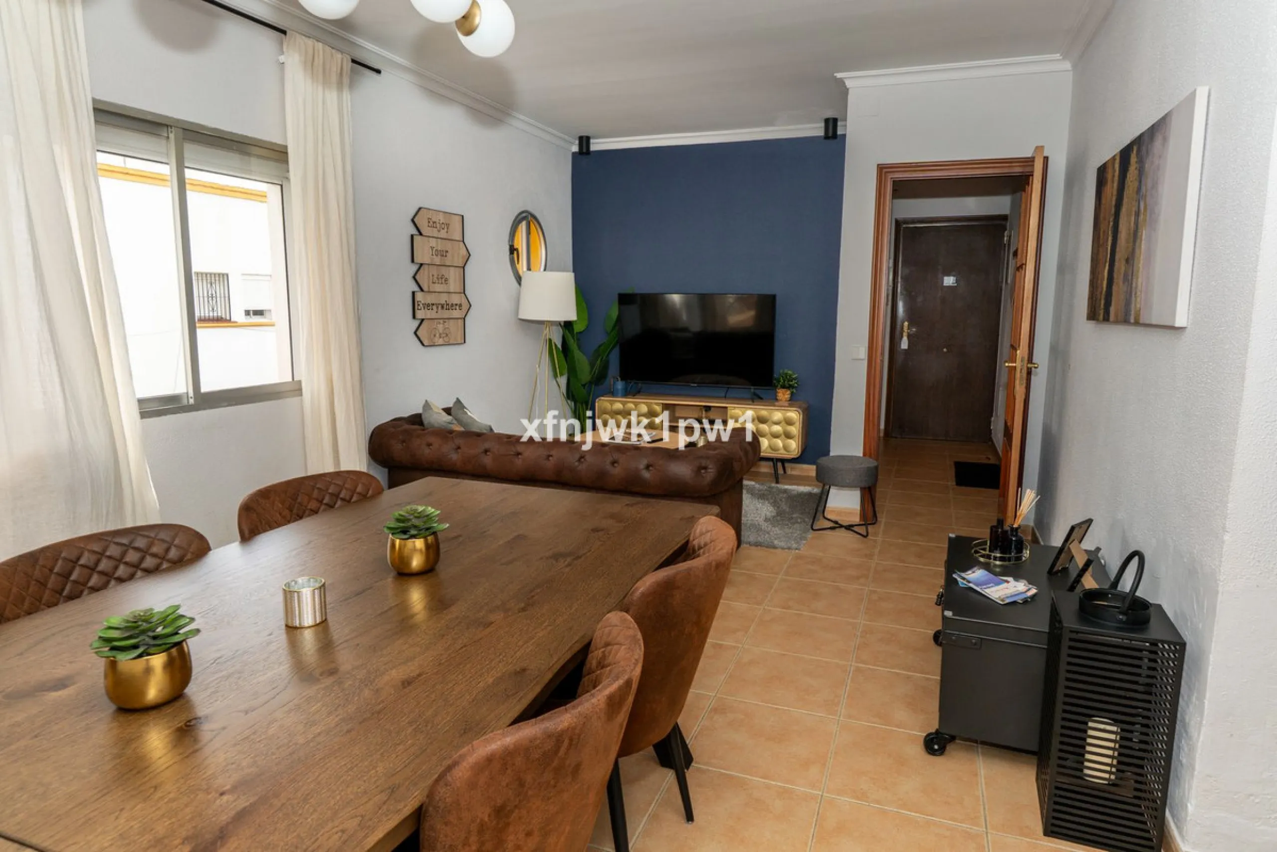 Apartment - Middle Floor Apartment в продаже в Marbella, Málaga. В доме 4 спален и 4 ванных комнат. Площадь дома 97 м²