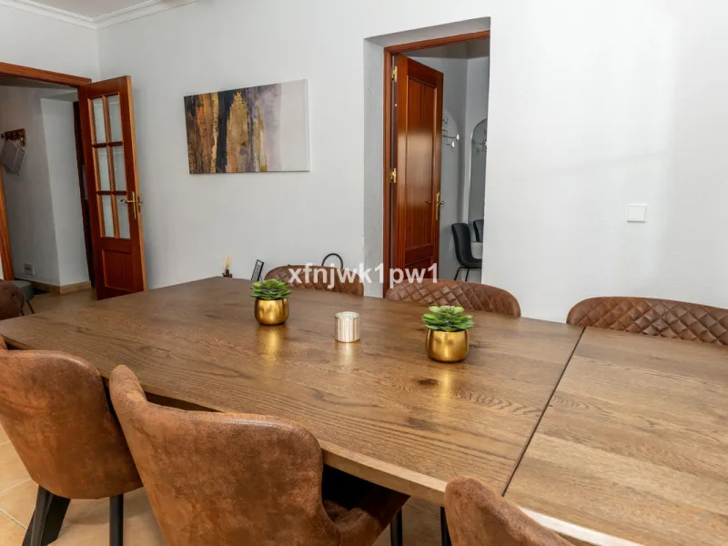 Apartment - Middle Floor Apartment в продаже в Marbella, Málaga. В доме 4 спален и 4 ванных комнат. Площадь дома 97 м²