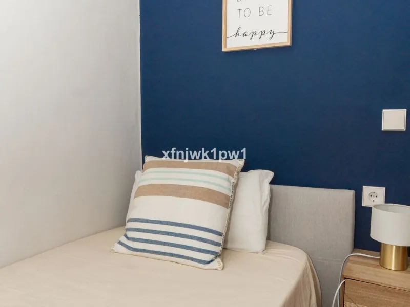 Apartment - Middle Floor Apartment в продаже в Marbella, Málaga. В доме 4 спален и 4 ванных комнат. Площадь дома 97 м²