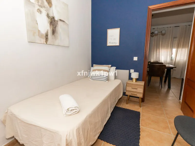 Apartment - Middle Floor Apartment в продаже в Marbella, Málaga. В доме 4 спален и 4 ванных комнат. Площадь дома 97 м²