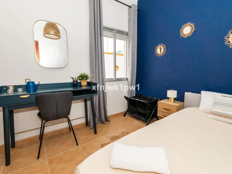 Apartment - Middle Floor Apartment в продаже в Marbella, Málaga. В доме 4 спален и 4 ванных комнат. Площадь дома 97 м²