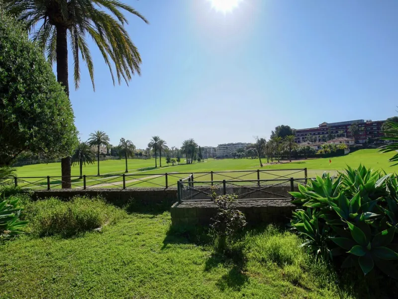A fantastic opportunity to renovate and add value in one of the most sought-after golf locations on the coast.