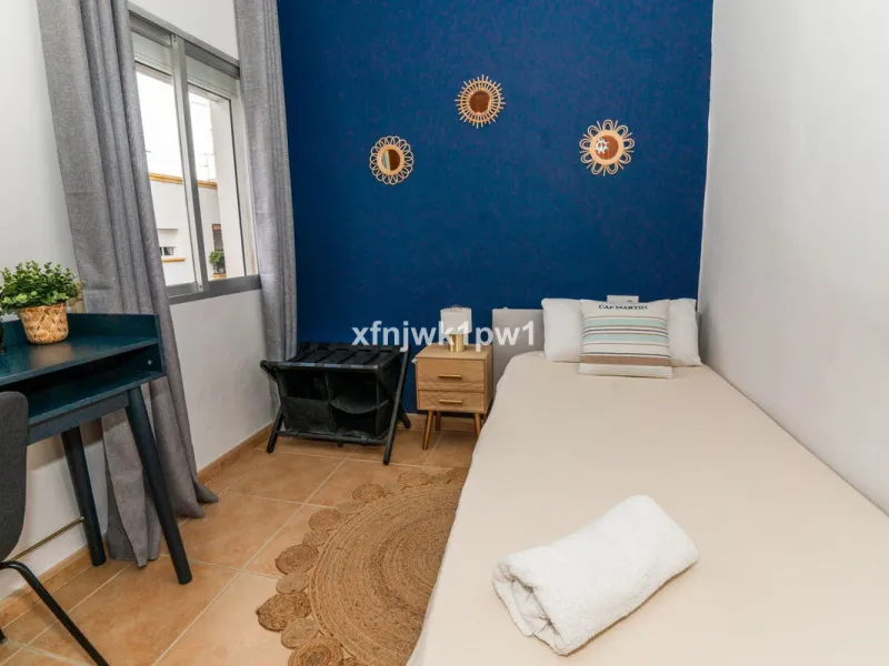 Apartment - Middle Floor Apartment в продаже в Marbella, Málaga. В доме 4 спален и 4 ванных комнат. Площадь дома 97 м²