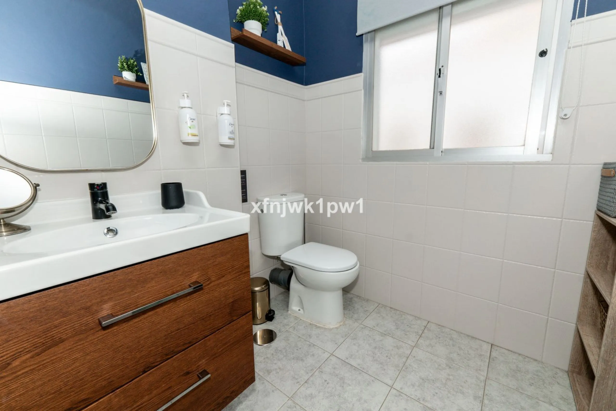 Apartment - Middle Floor Apartment в продаже в Marbella, Málaga. В доме 4 спален и 4 ванных комнат. Площадь дома 97 м²