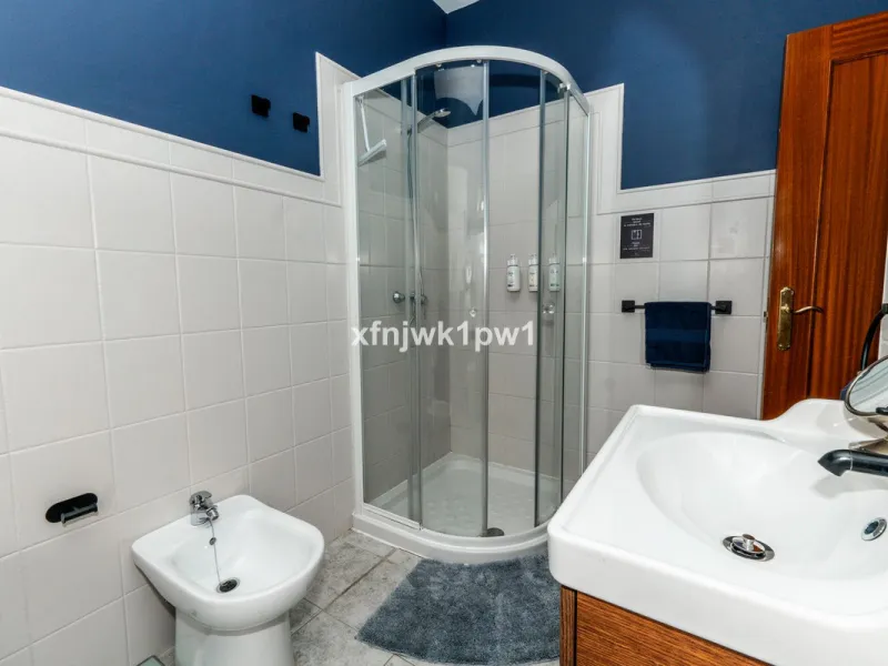 Apartment - Middle Floor Apartment в продаже в Marbella, Málaga. В доме 4 спален и 4 ванных комнат. Площадь дома 97 м²