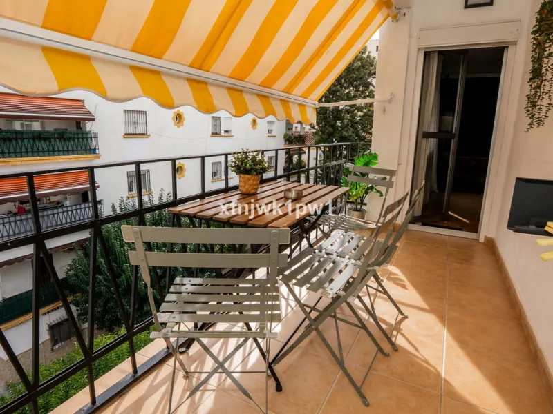 Apartment - Middle Floor Apartment в продаже в Marbella, Málaga. В доме 4 спален и 4 ванных комнат. Площадь дома 97 м²