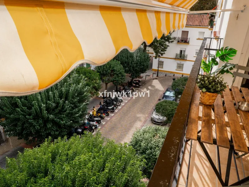 Apartment - Middle Floor Apartment в продаже в Marbella, Málaga. В доме 4 спален и 4 ванных комнат. Площадь дома 97 м²