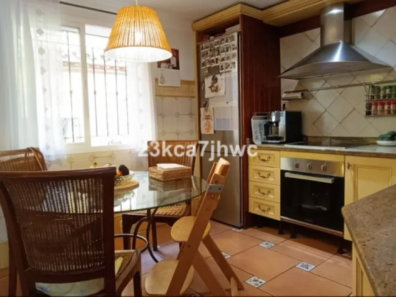 TOWNHOUSE IN CALVARIO AREA, ESTEPONA