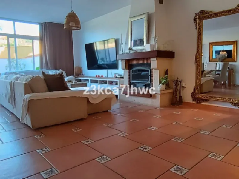 TOWNHOUSE IN CALVARIO AREA, ESTEPONA