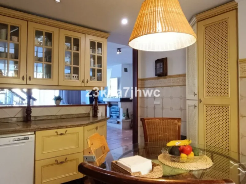 TOWNHOUSE IN CALVARIO AREA, ESTEPONA