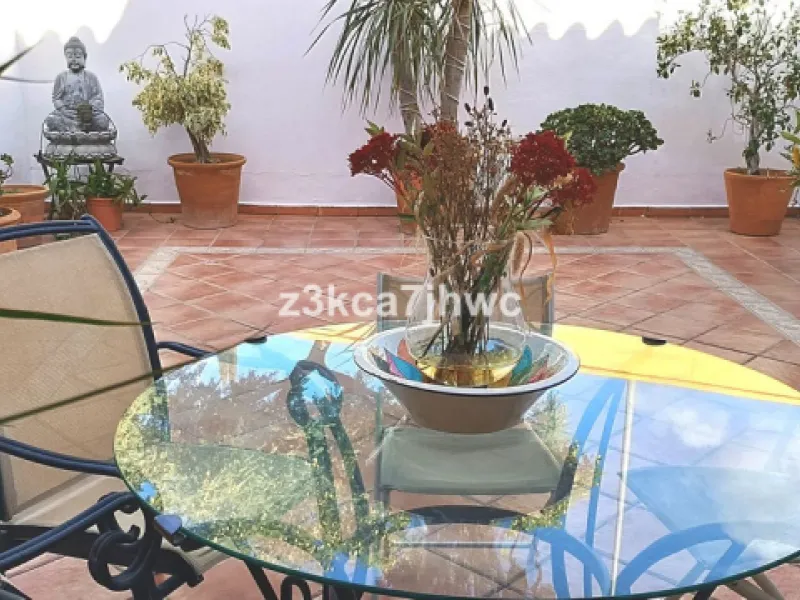 TOWNHOUSE IN CALVARIO AREA, ESTEPONA