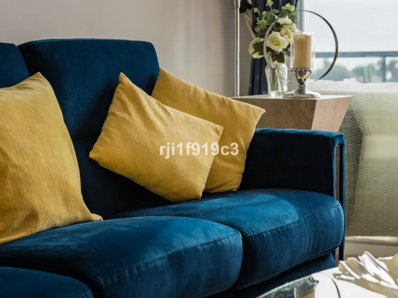 Wunderbares Apartment in der renommierten Wohnanlage Elviria Hills, einer der exklusivsten und begehrtesten Lagen im Osten von Marbella. Dieses elegante Apartment mit 103 m² zeichnet sich durch Großzügigkeit, Helligkeit und ein unvergleichliches Qualitätsniveau aus