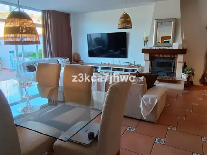 TOWNHOUSE IN CALVARIO AREA, ESTEPONA