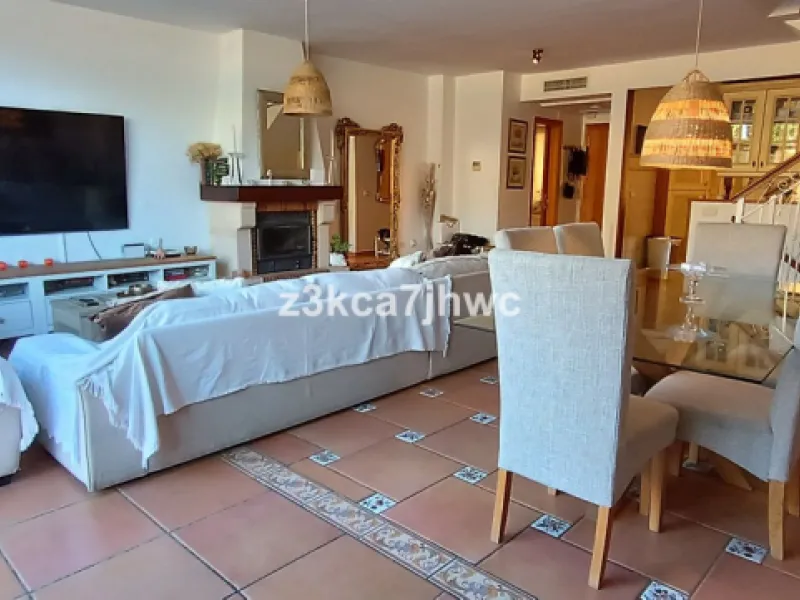 TOWNHOUSE IN CALVARIO AREA, ESTEPONA