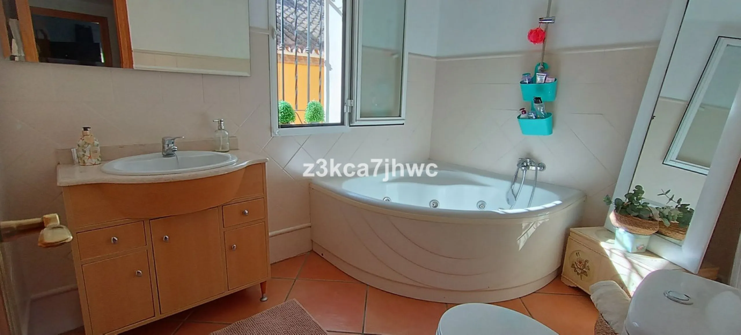 TOWNHOUSE IN CALVARIO AREA, ESTEPONA