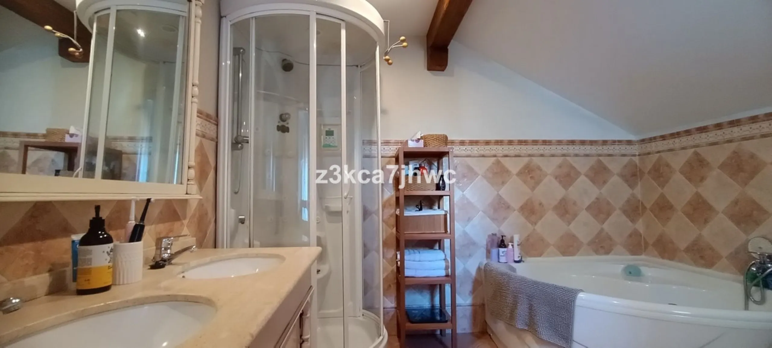 TOWNHOUSE IN CALVARIO AREA, ESTEPONA