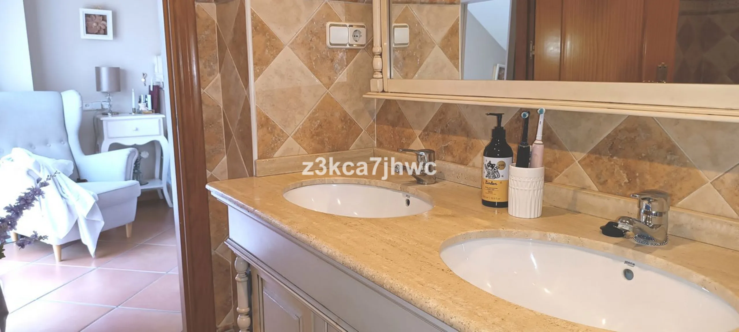 TOWNHOUSE IN CALVARIO AREA, ESTEPONA