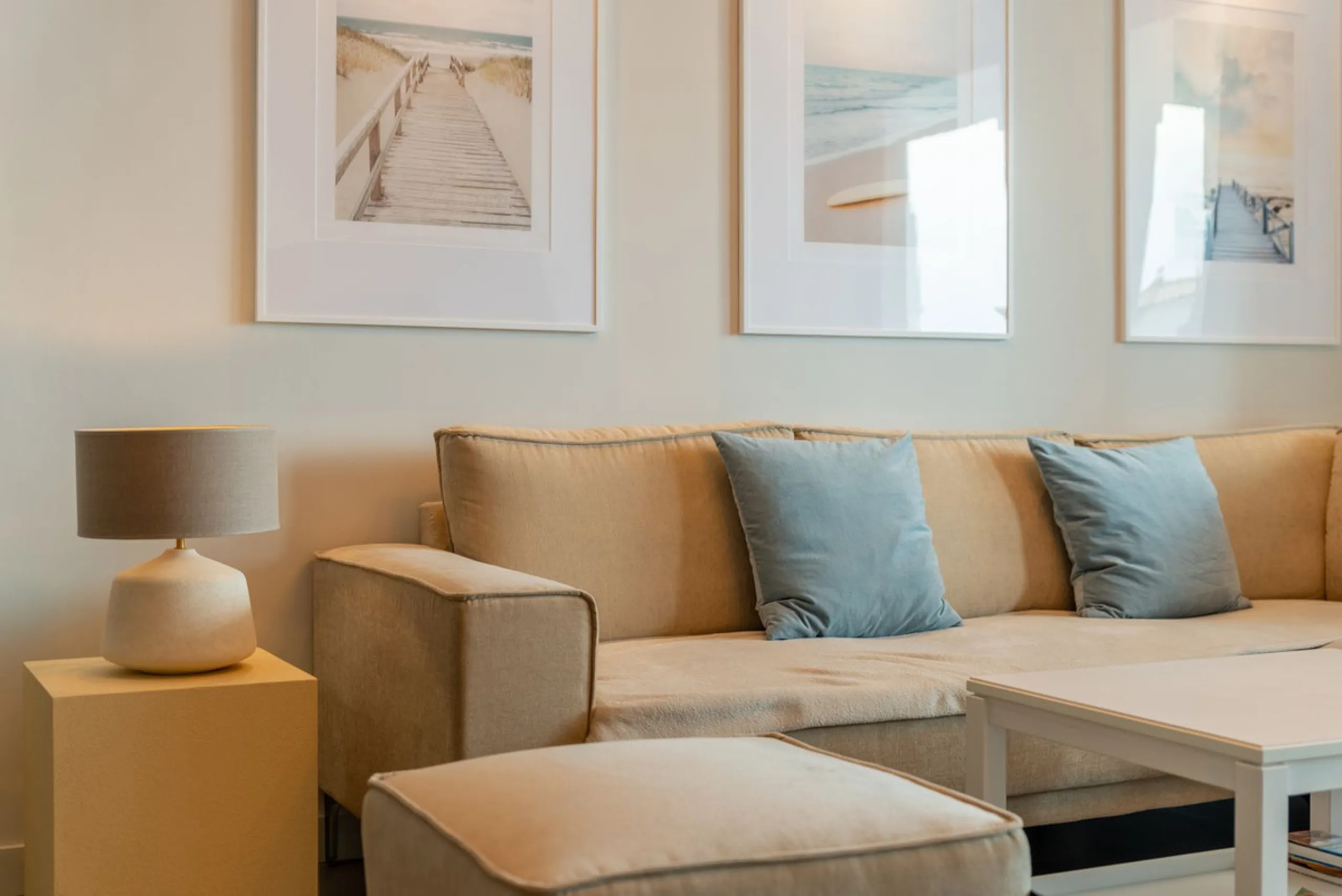 SEA FACING DEVELOPMENT, WALK TO THE BEACHES.  Ideally located only 200 meters from the golden beach of Punta Paloma in Manilva and just a few minutes drive to the charming LA DUQUESA PORT & SOTOGRANDE with its restaurants, cafés and bars. This luxury 3 be