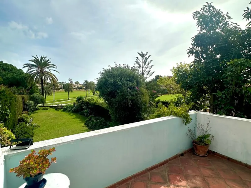 A fantastic opportunity to renovate and add value in one of the most sought-after golf locations on the coast.