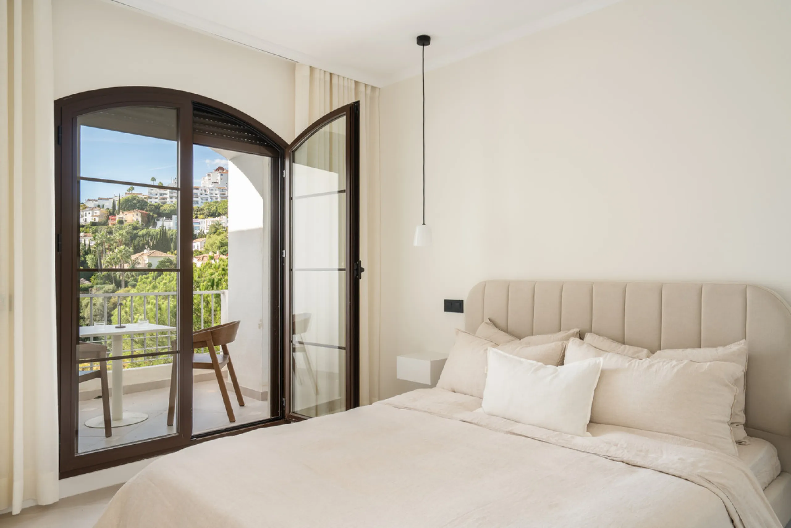 Apartment - Penthouse в продаже в Benahavís, Málaga. В доме 3 спален и 3 ванных комнат. Площадь дома 150 м²