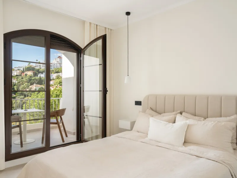 Apartment - Penthouse в продаже в Benahavís, Málaga. В доме 3 спален и 3 ванных комнат. Площадь дома 150 м²