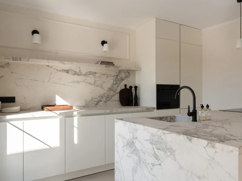 Apartment - Penthouse в продаже в Benahavís, Málaga. В доме 3 спален и 3 ванных комнат. Площадь дома 150 м²