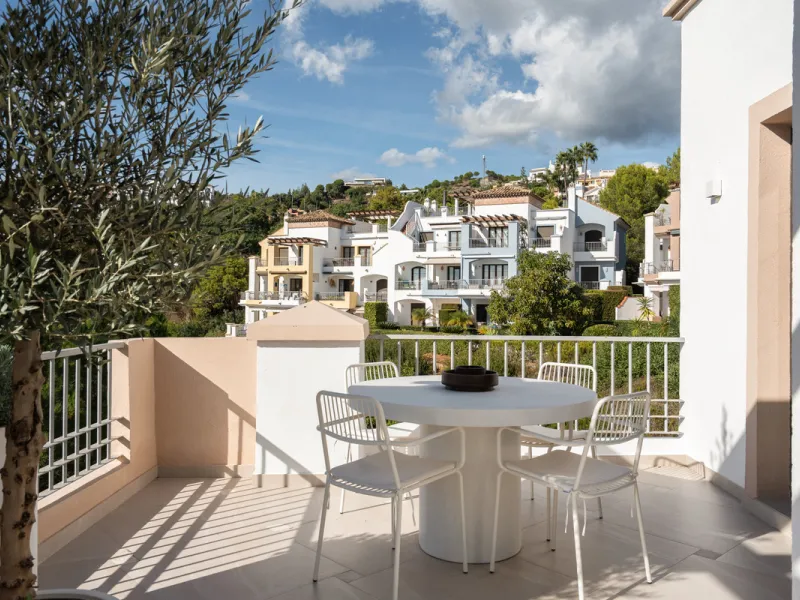 Apartment - Penthouse в продаже в Benahavís, Málaga. В доме 3 спален и 3 ванных комнат. Площадь дома 150 м²