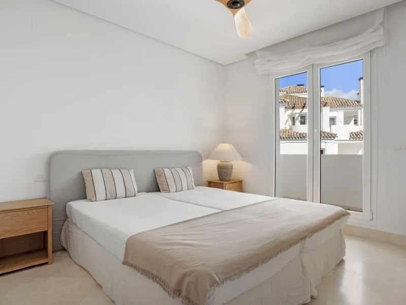 We are delighted to present this stunning first-floor apartment in Aloha, Nueva Andalucía, offering breathtaking panoramic views of the coastline. Formerly the show home of the development, this exceptional property is sold fully furnished and finished to